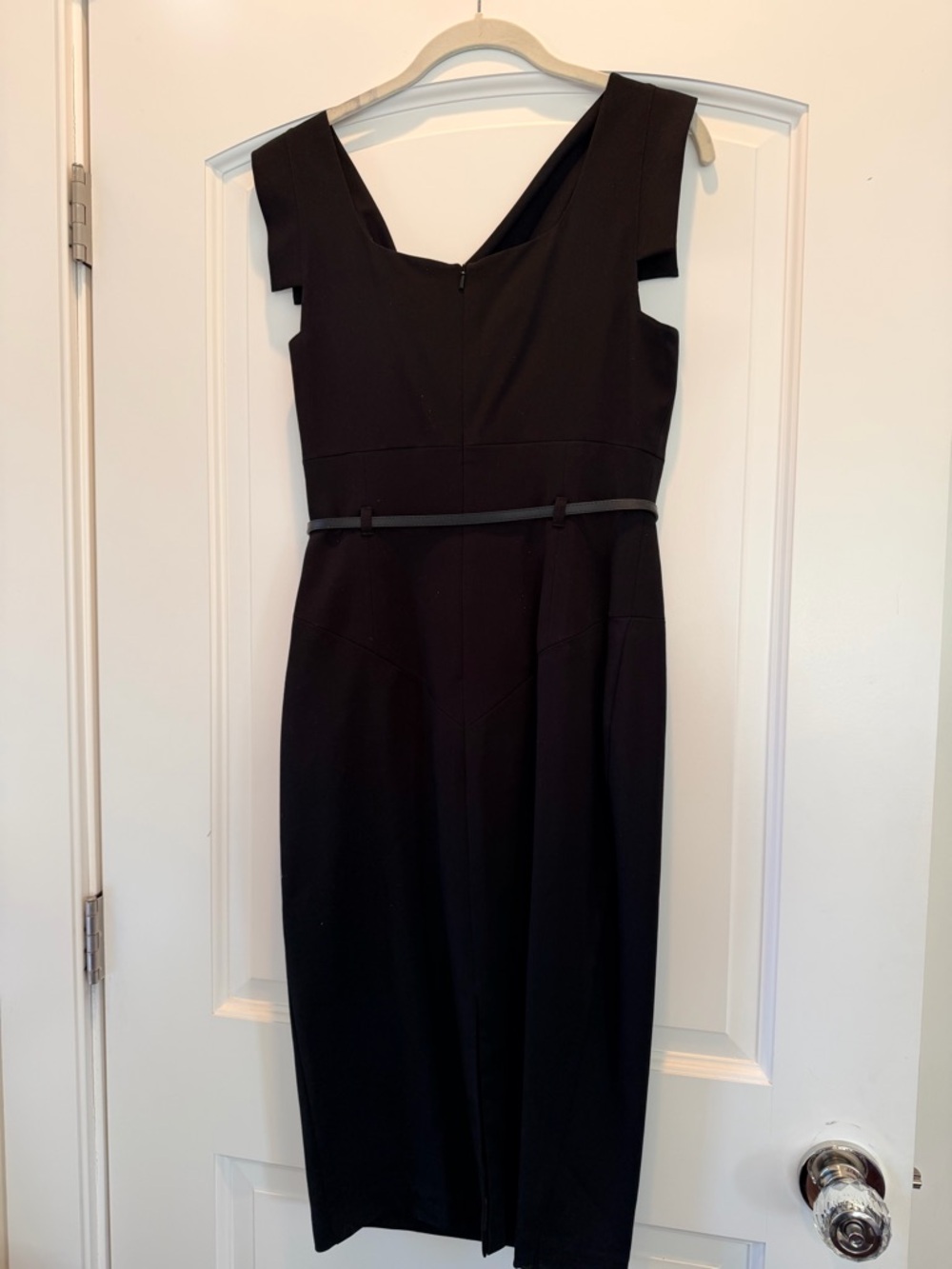 Black Halo Jackie-O Sheath Dress with Belt - NWT - Size 6 - Picture 2 of 4